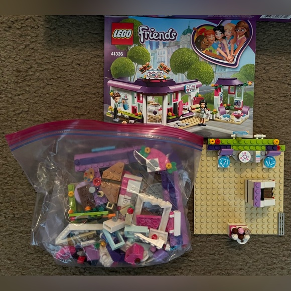 Retired Lego Friends Building Set - Picture 4 of 4